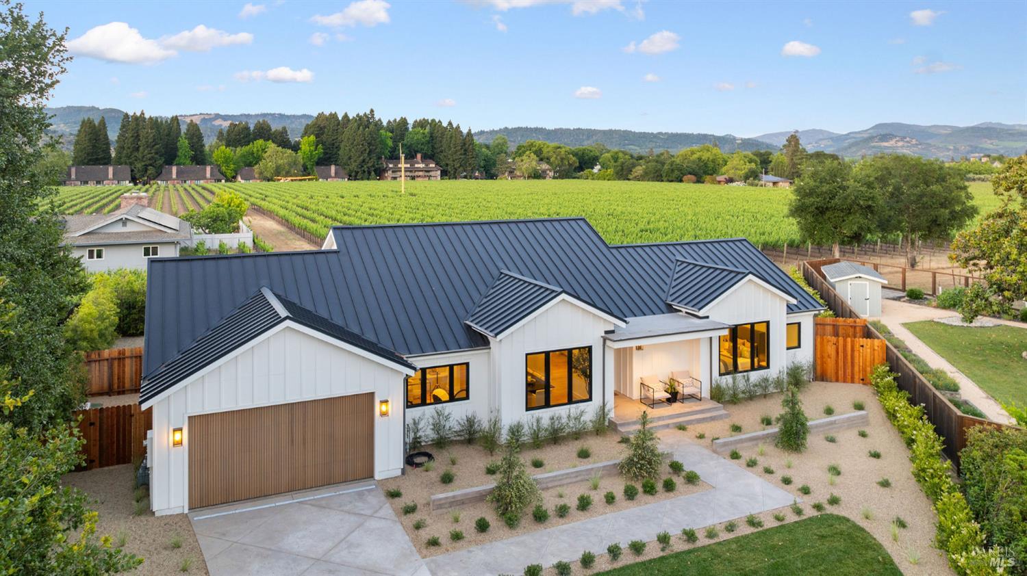 Detail Gallery Image 45 of 54 For 1597 Arrowhead Dr, Saint Helena,  CA 94574 - 3 Beds | 3/1 Baths