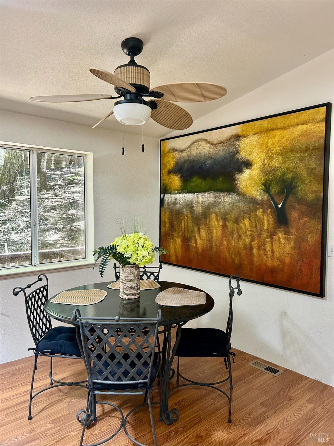 Detail Gallery Image 1 of 24 For 27122 Bear Dr, Willits,  CA 95490 - 3 Beds | 2 Baths