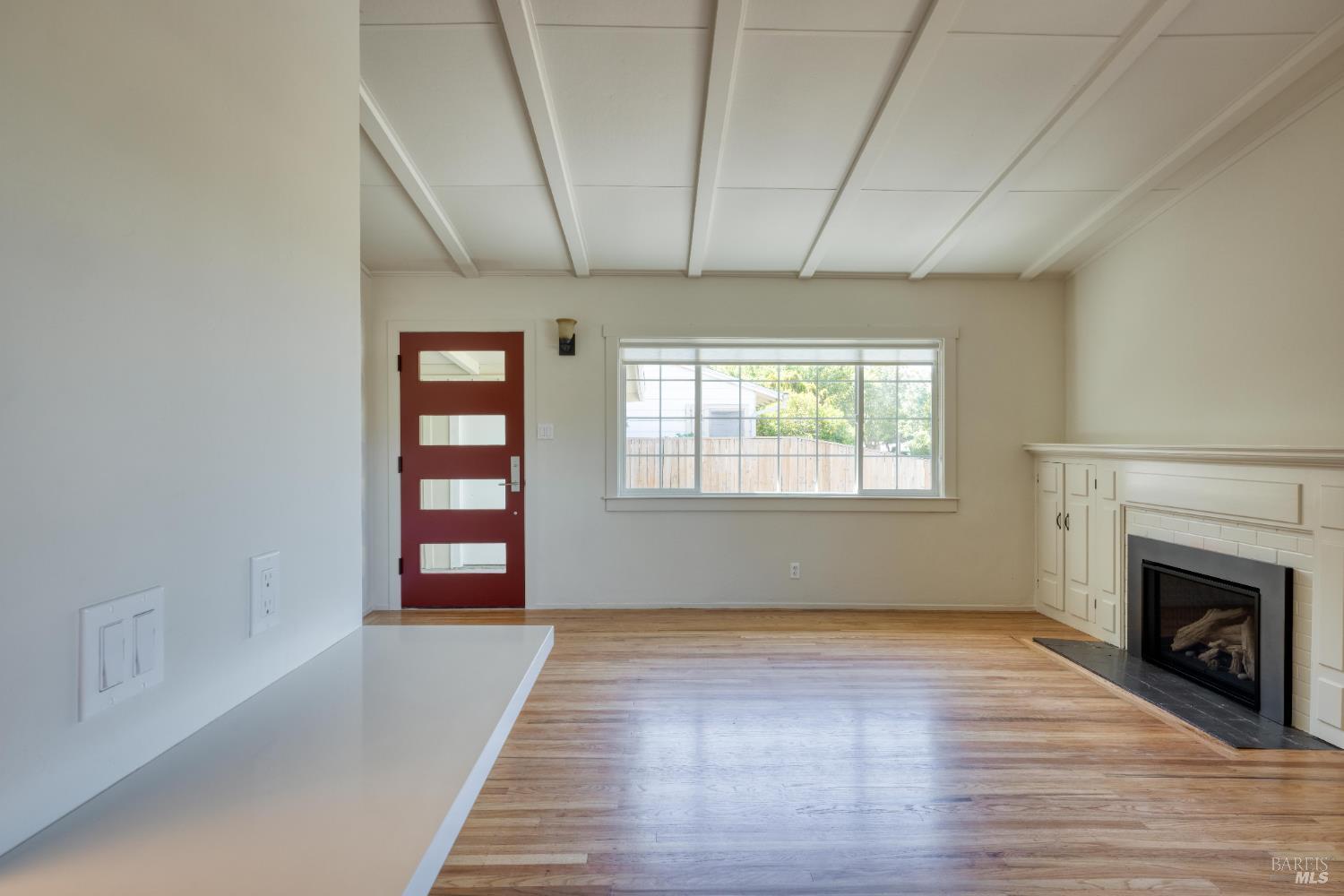 Detail Gallery Image 12 of 43 For 916 Colorado Blvd, Santa Rosa,  CA 95405 - 4 Beds | 2 Baths