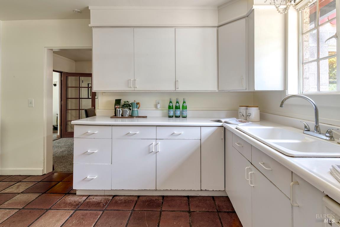 Detail Gallery Image 20 of 45 For 11 Inverness Way, Inverness,  CA 94937 - 3 Beds | 2 Baths