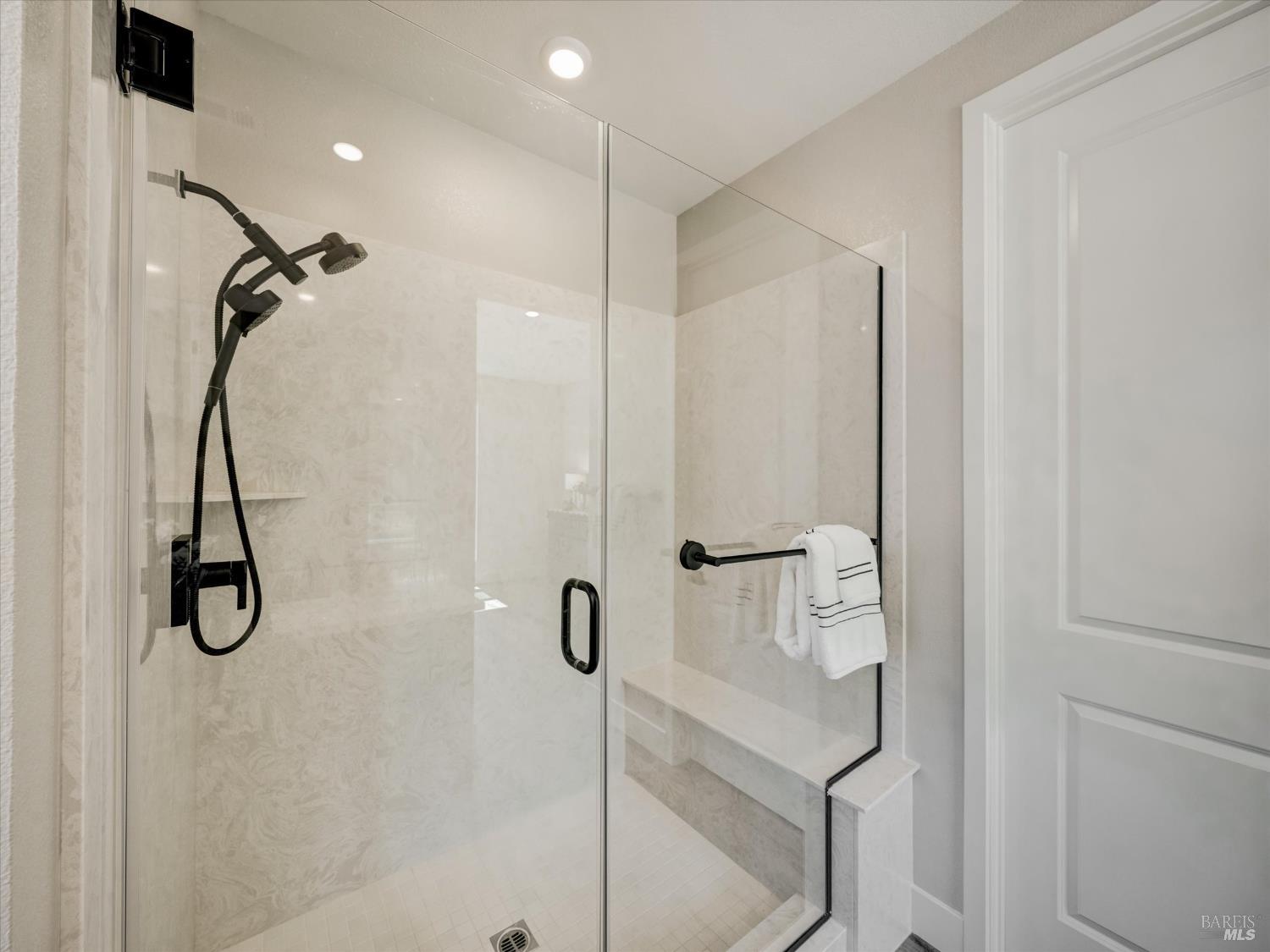 Detail Gallery Image 17 of 41 For 226 Verandah Ave, Novato,  CA 94945 - 3 Beds | 2/1 Baths