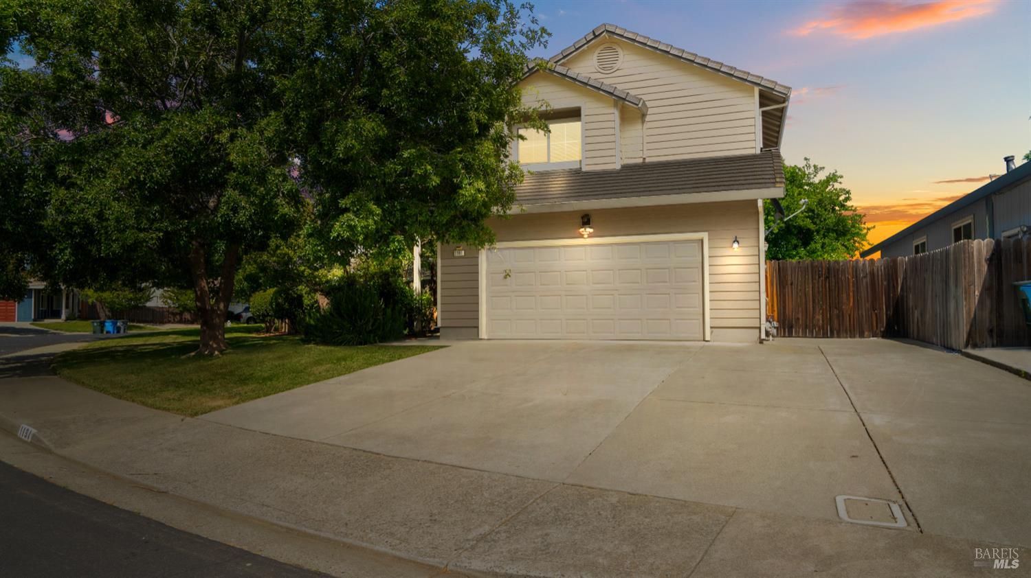 Detail Gallery Image 2 of 46 For 1191 Araquipa Ct, Vacaville,  CA 95687 - 3 Beds | 2/1 Baths