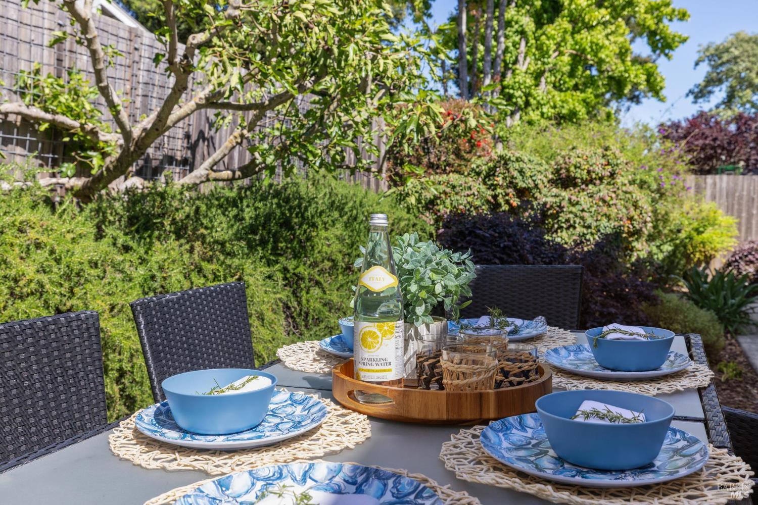 Detail Gallery Image 33 of 35 For 1506 Cerro Sonoma Cir, Petaluma,  CA 94954 - 3 Beds | 2 Baths