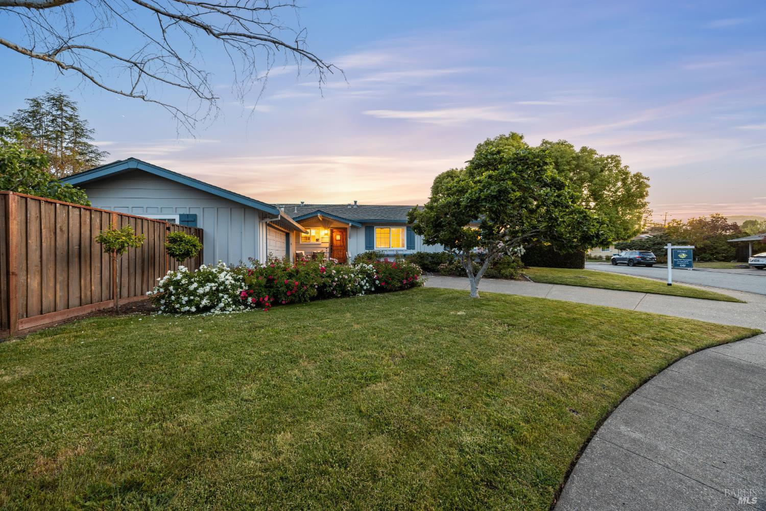 Detail Gallery Image 4 of 83 For 22 Laurie Ct, Novato,  CA 94947 - 4 Beds | 2 Baths