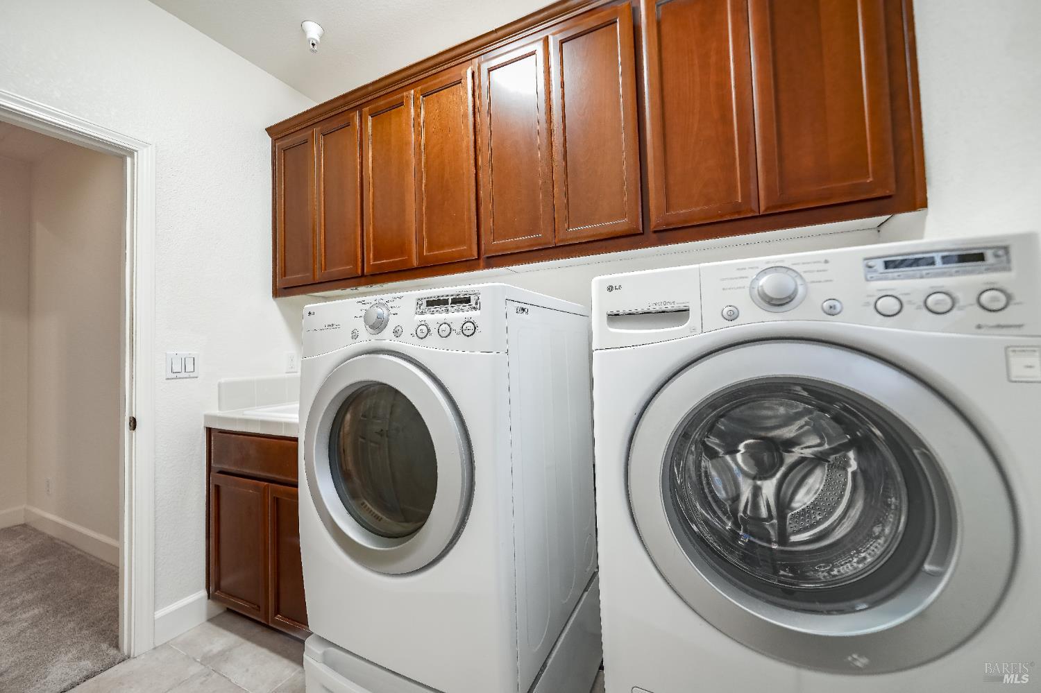 Detail Gallery Image 19 of 19 For 1759 Emma Way, Petaluma,  CA 94954 - 4 Beds | 2/1 Baths