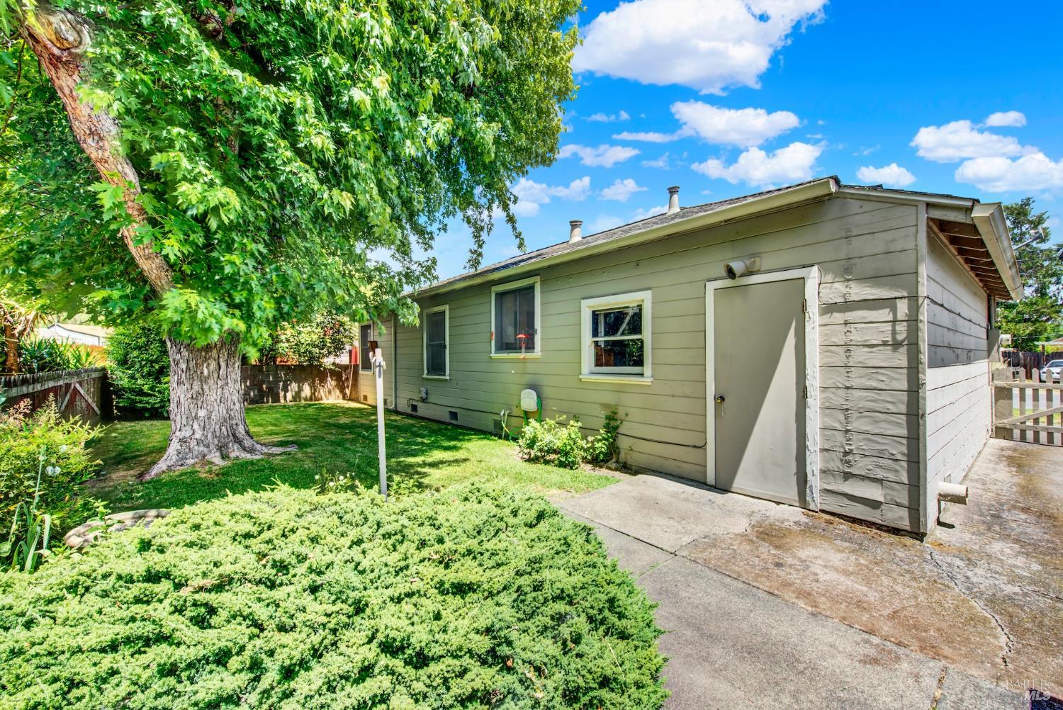 Detail Gallery Image 51 of 64 For 285 Homewood Ave, Napa,  CA 94558 - 2 Beds | 1 Baths