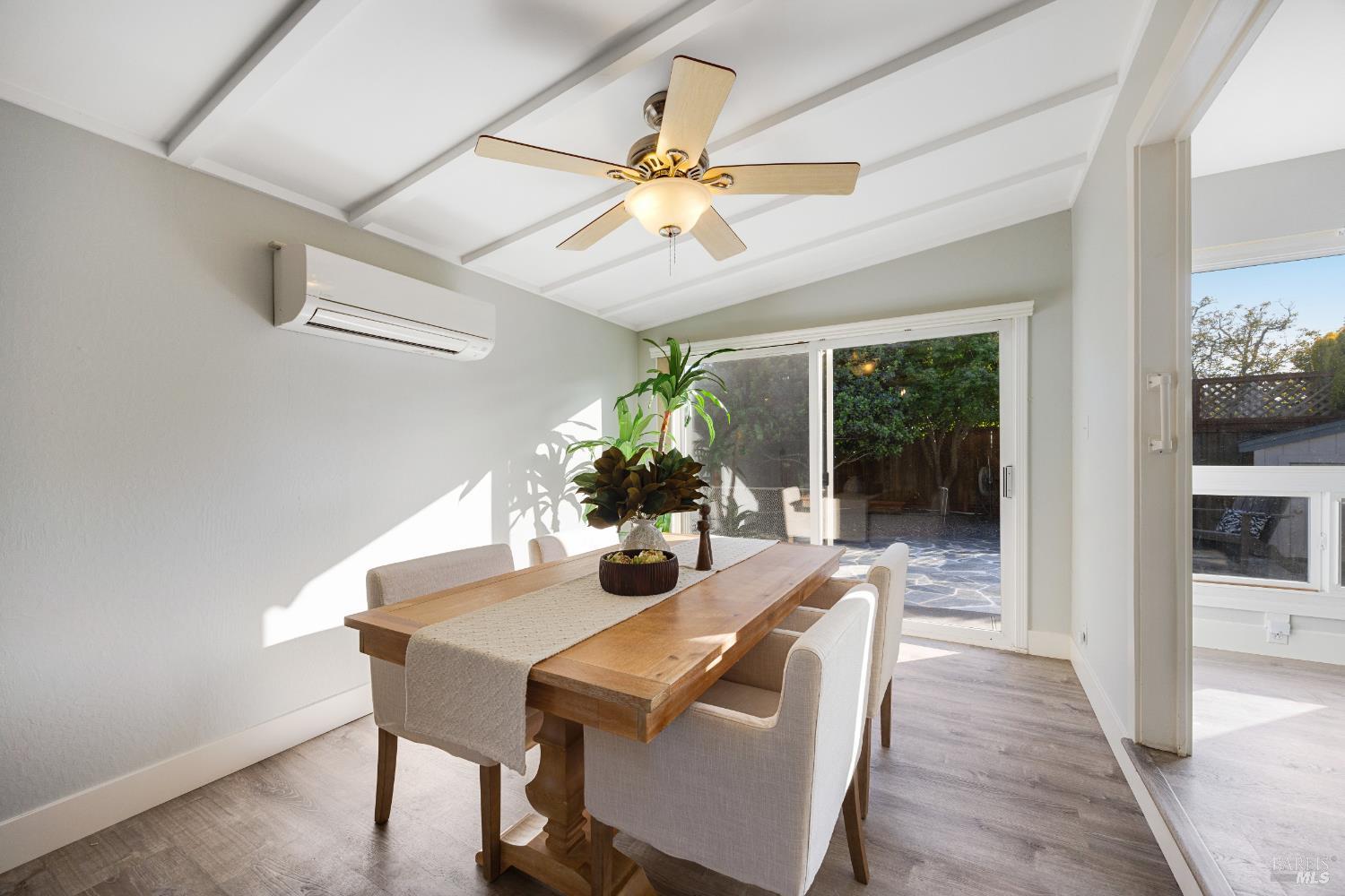 Detail Gallery Image 17 of 83 For 22 Laurie Ct, Novato,  CA 94947 - 4 Beds | 2 Baths