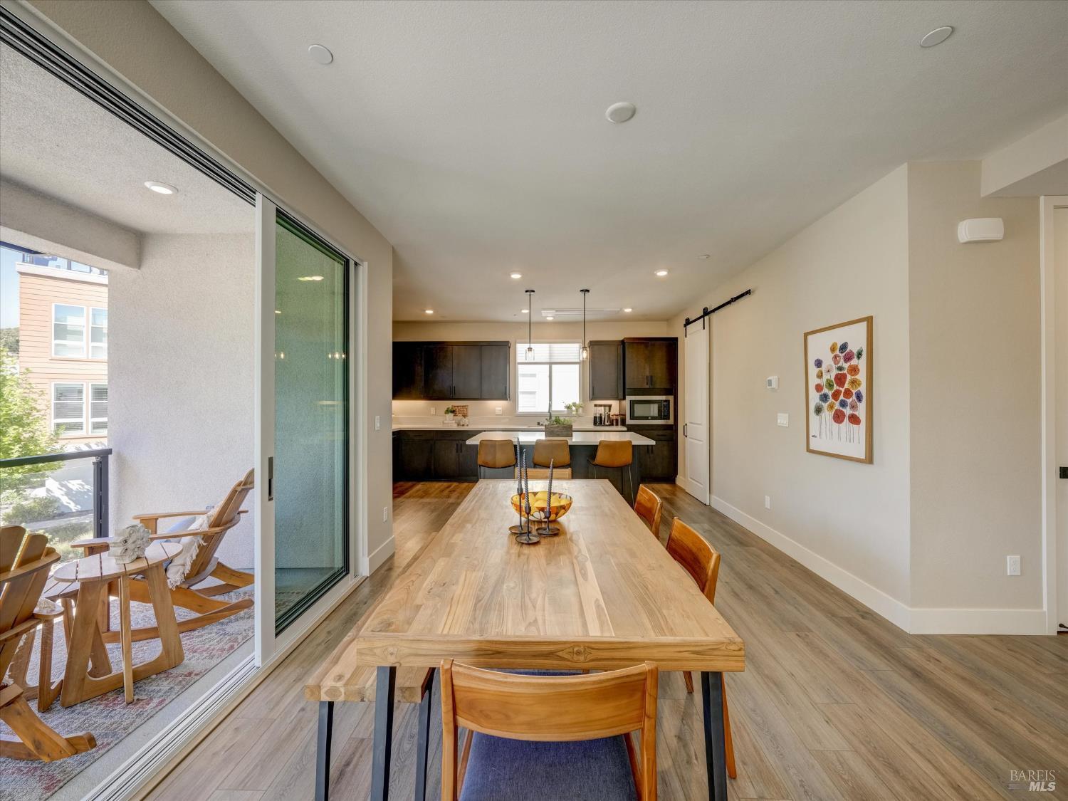 Detail Gallery Image 4 of 41 For 226 Verandah Ave, Novato,  CA 94945 - 3 Beds | 2/1 Baths