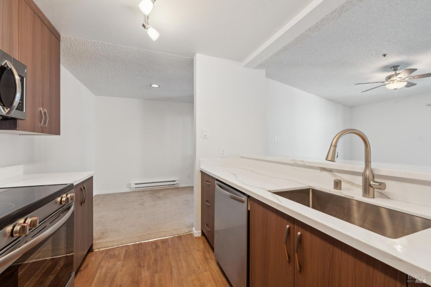 Detail Gallery Image 19 of 49 For 1201 Glen Cove Pkwy #514,  Vallejo,  CA 94591 - 1 Beds | 1 Baths