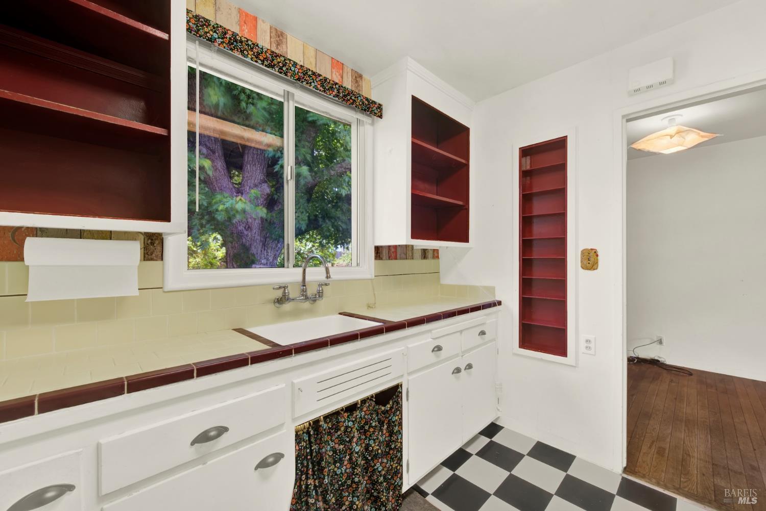 Detail Gallery Image 29 of 64 For 285 Homewood Ave, Napa,  CA 94558 - 2 Beds | 1 Baths