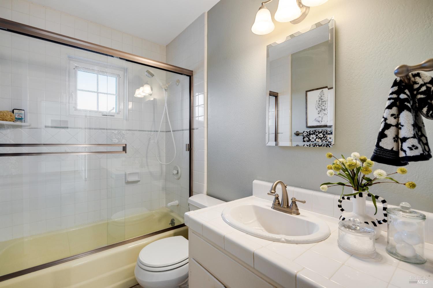 Detail Gallery Image 44 of 83 For 22 Laurie Ct, Novato,  CA 94947 - 4 Beds | 2 Baths