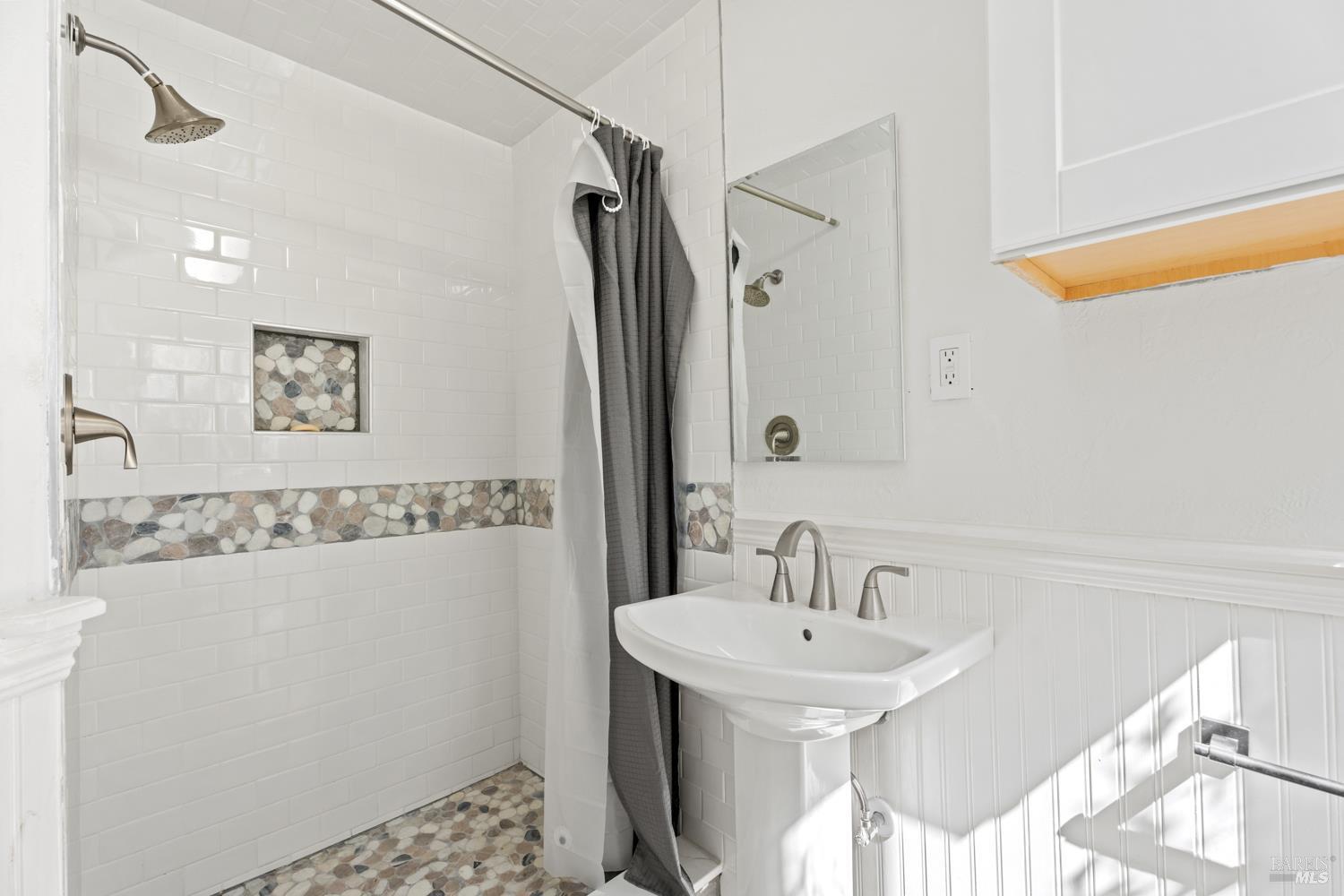 Detail Gallery Image 20 of 25 For 161 Barbara St, Ukiah,  CA 95482 - 4 Beds | 2 Baths