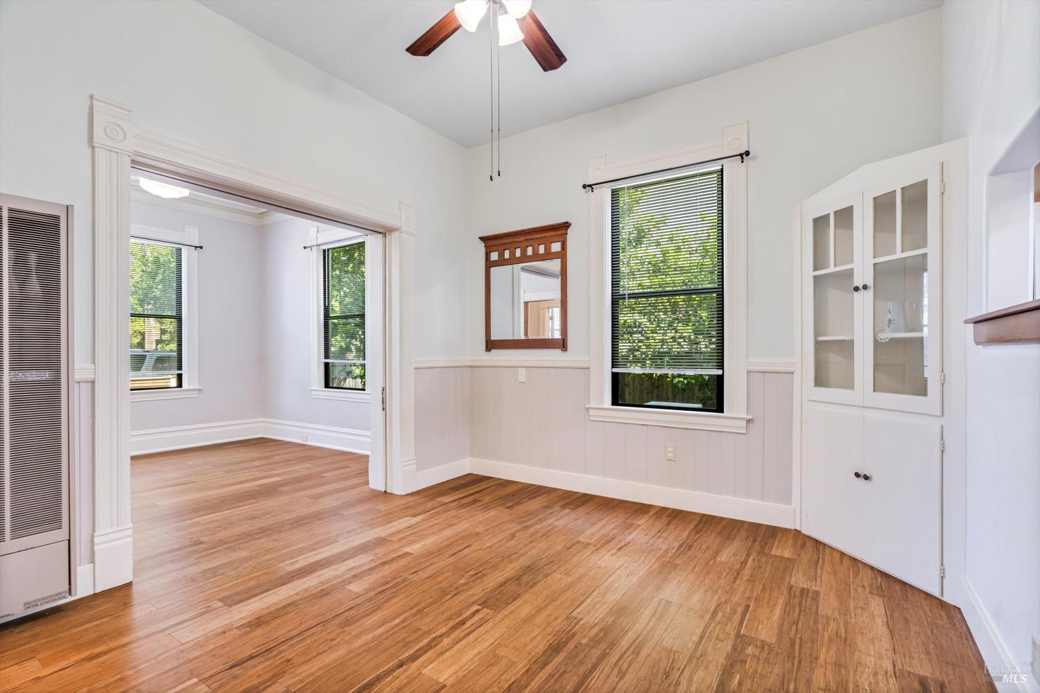 Detail Gallery Image 4 of 17 For 24 S University St, Healdsburg,  CA 95448 - – Beds | – Baths