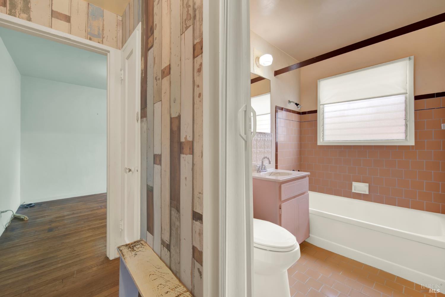 Detail Gallery Image 33 of 64 For 285 Homewood Ave, Napa,  CA 94558 - 2 Beds | 1 Baths