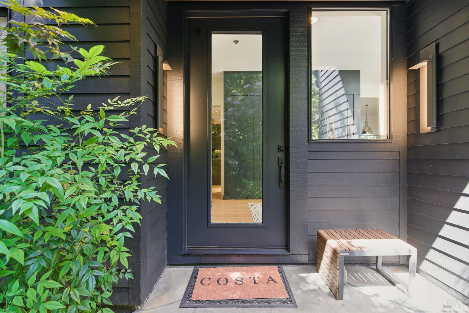 Detail Gallery Image 4 of 97 For 119 Marguerite Ave, Mill Valley,  CA 94941 - 6 Beds | 4/1 Baths