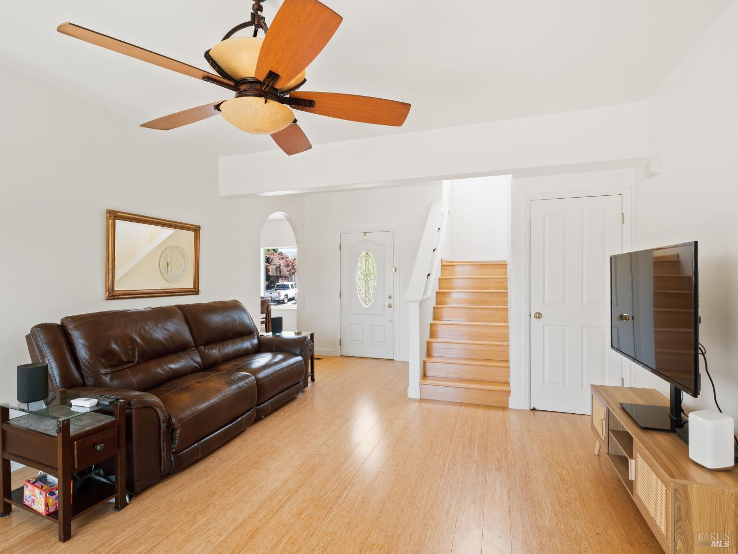 Detail Gallery Image 15 of 60 For 109 Paradise Dr, Napa,  CA 94558 - 4 Beds | 2/1 Baths