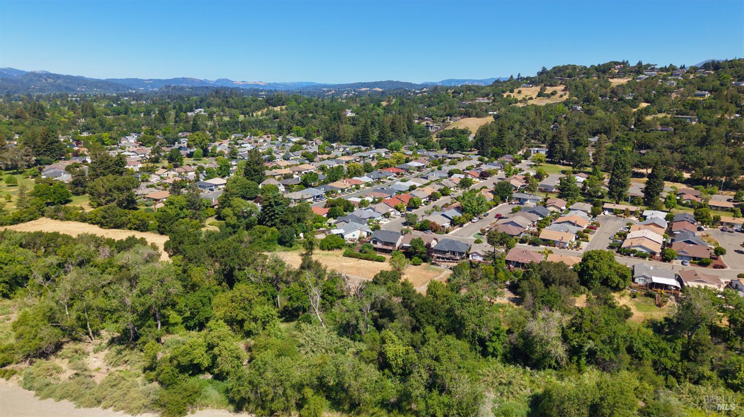 Detail Gallery Image 47 of 48 For 1306 Pinon Dr, Healdsburg,  CA 95448 - 2 Beds | 2/1 Baths