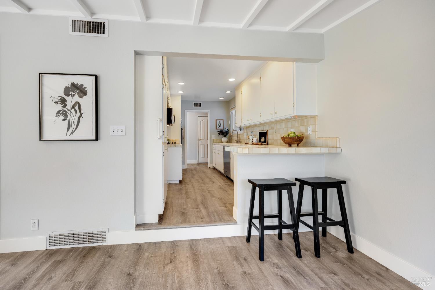 Detail Gallery Image 20 of 83 For 22 Laurie Ct, Novato,  CA 94947 - 4 Beds | 2 Baths