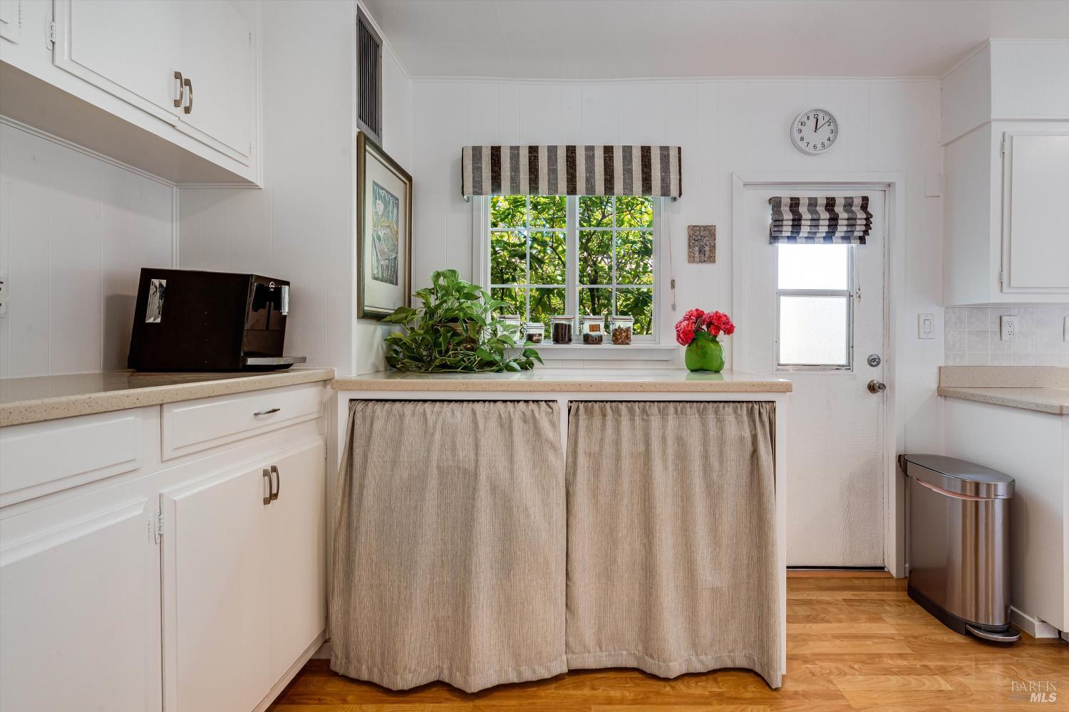 Detail Gallery Image 17 of 48 For 180 Pas Pajaros Calle Unkn, Sonoma,  CA 95476 - 2 Beds | 2 Baths
