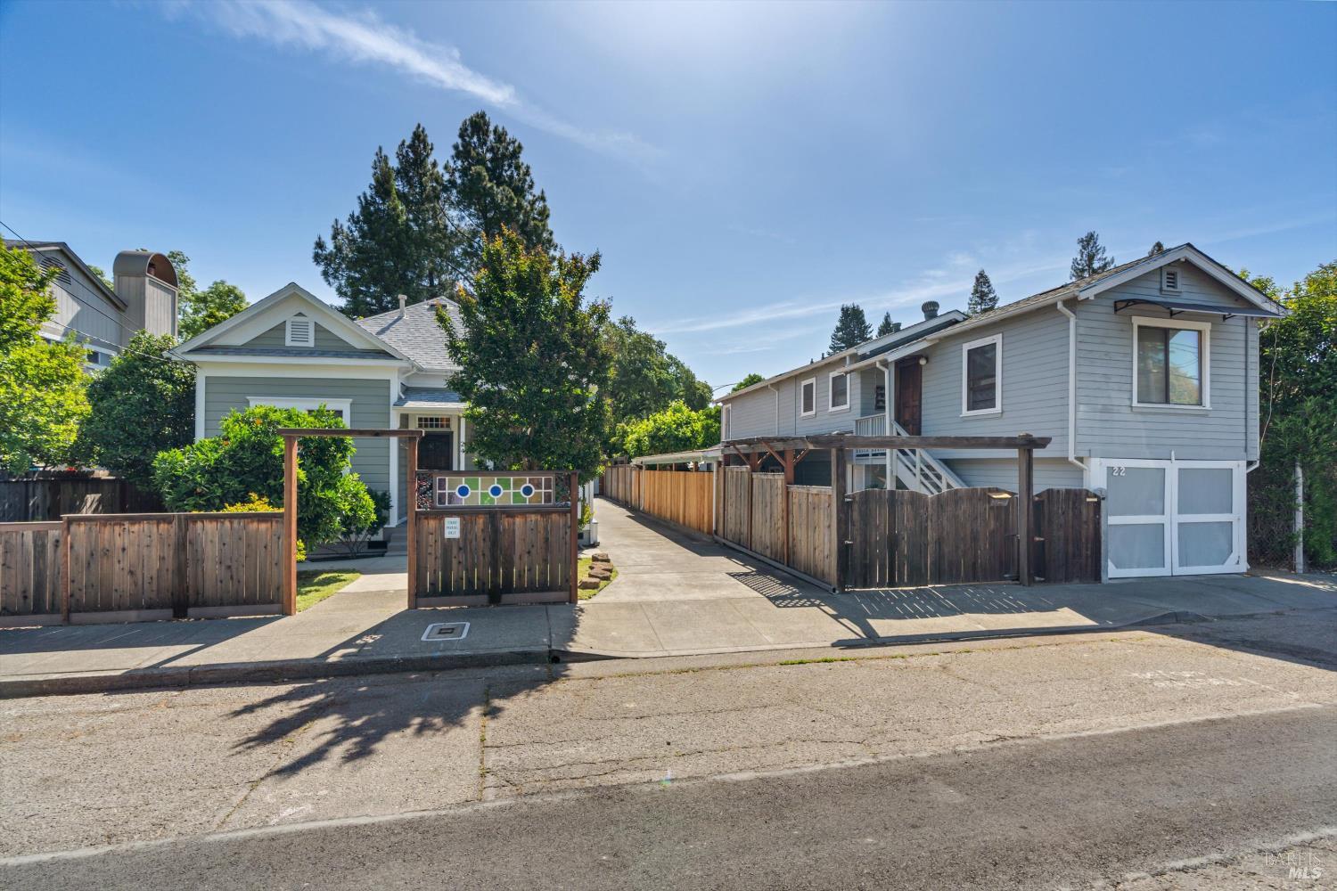 Detail Gallery Image 2 of 17 For 24 S University St, Healdsburg,  CA 95448 - – Beds | – Baths