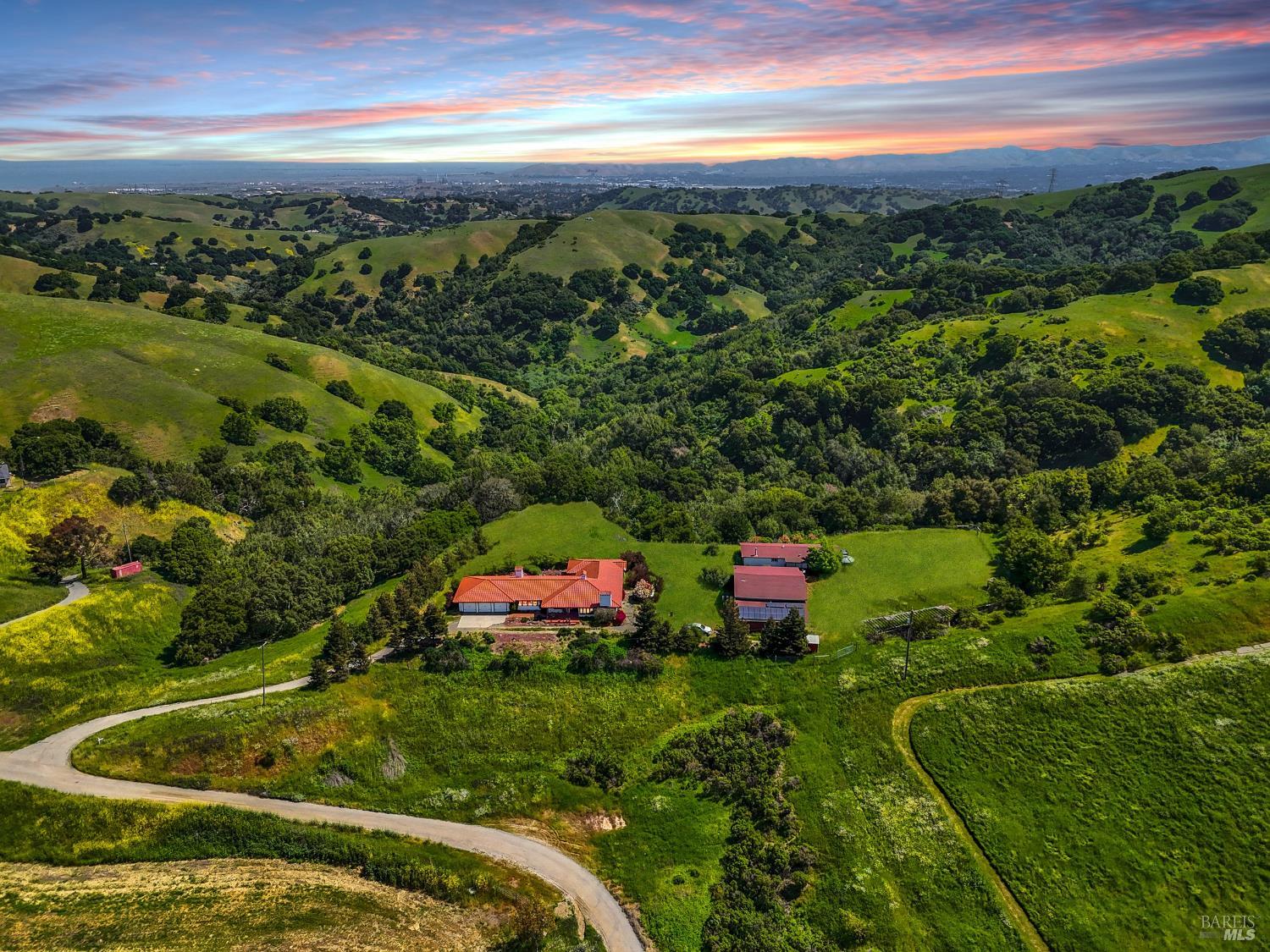 Detail Gallery Image 2 of 52 For 780 Rancho La Boca Rd, Martinez,  CA 94553 - 4 Beds | 2/1 Baths