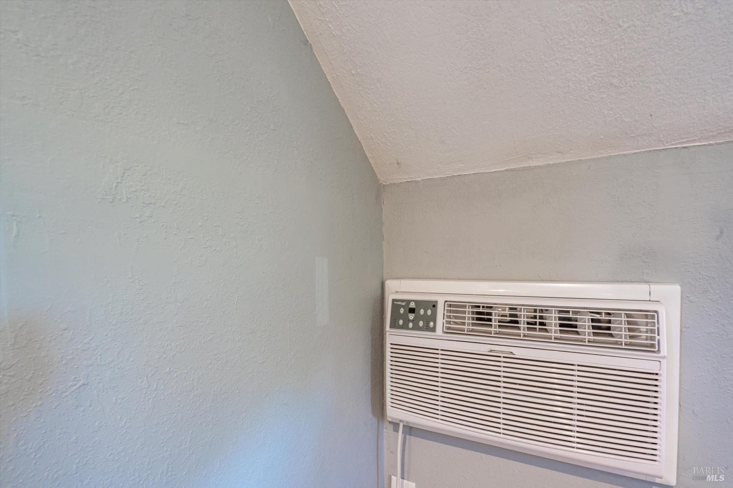 Detail Gallery Image 36 of 44 For 632 E K St, Benicia,  CA 94510 - 2 Beds | 2 Baths