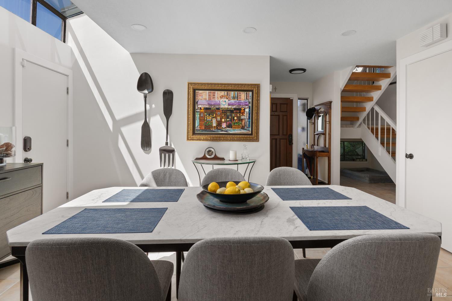 Detail Gallery Image 8 of 53 For 553 Kings Rd, Alameda,  CA 94501 - 2 Beds | 2/1 Baths