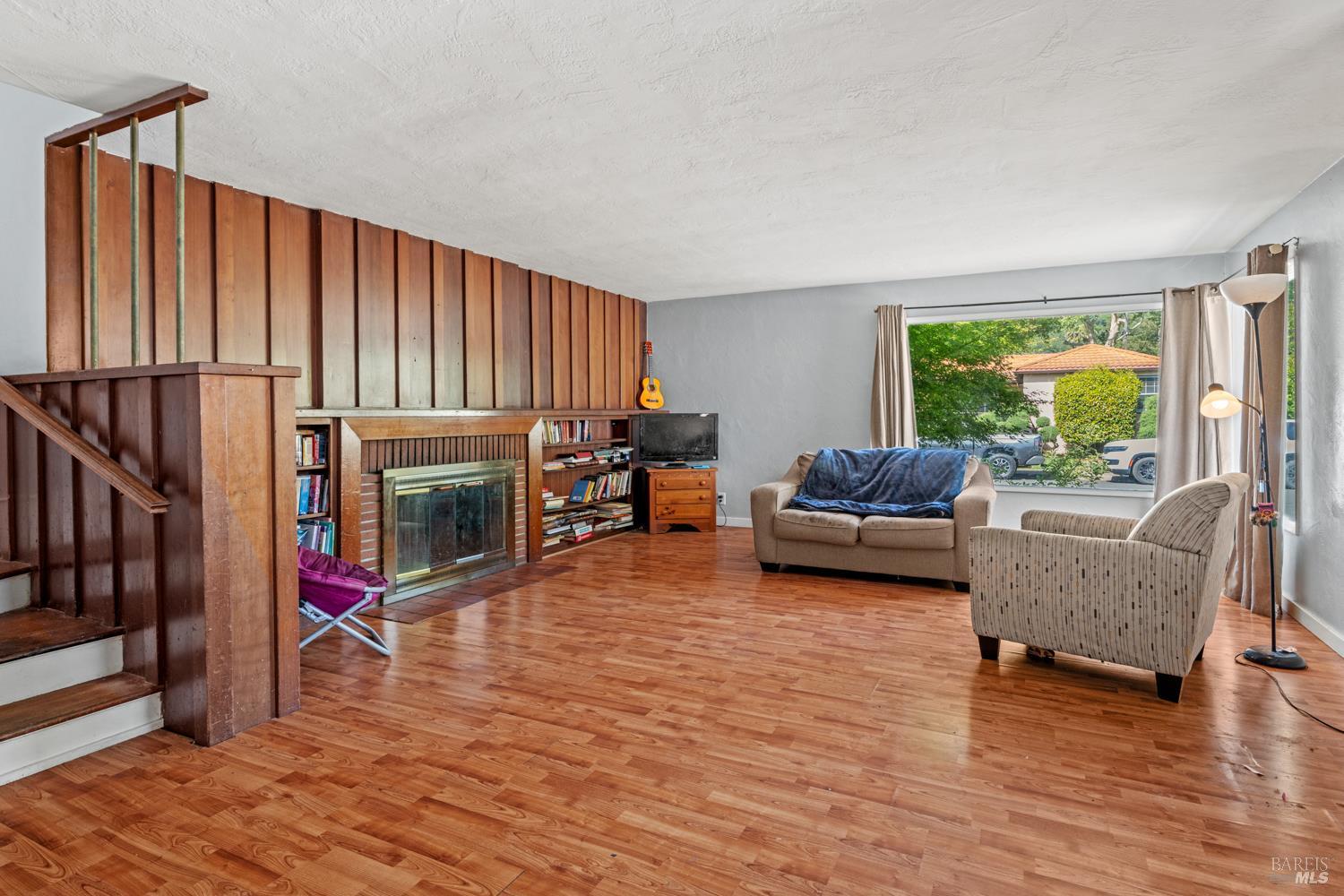 Detail Gallery Image 2 of 25 For 161 Barbara St, Ukiah,  CA 95482 - 4 Beds | 2 Baths