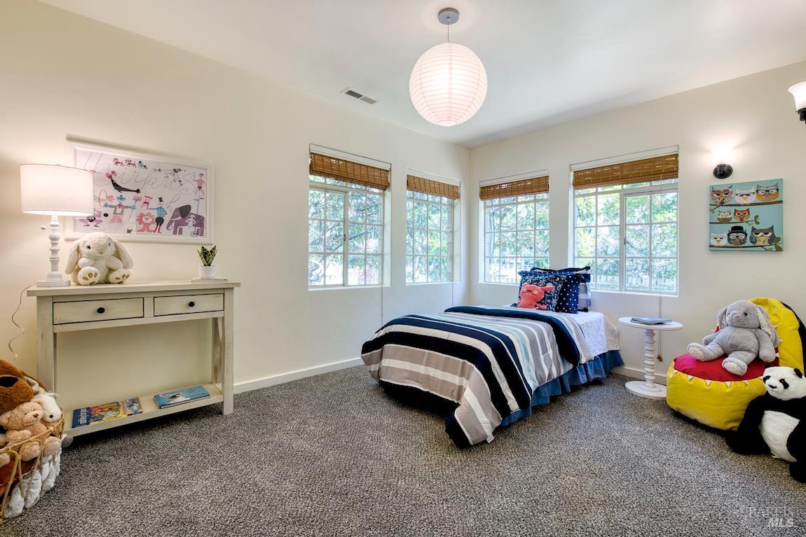 Detail Gallery Image 24 of 45 For 11 Inverness Way, Inverness,  CA 94937 - 3 Beds | 2 Baths