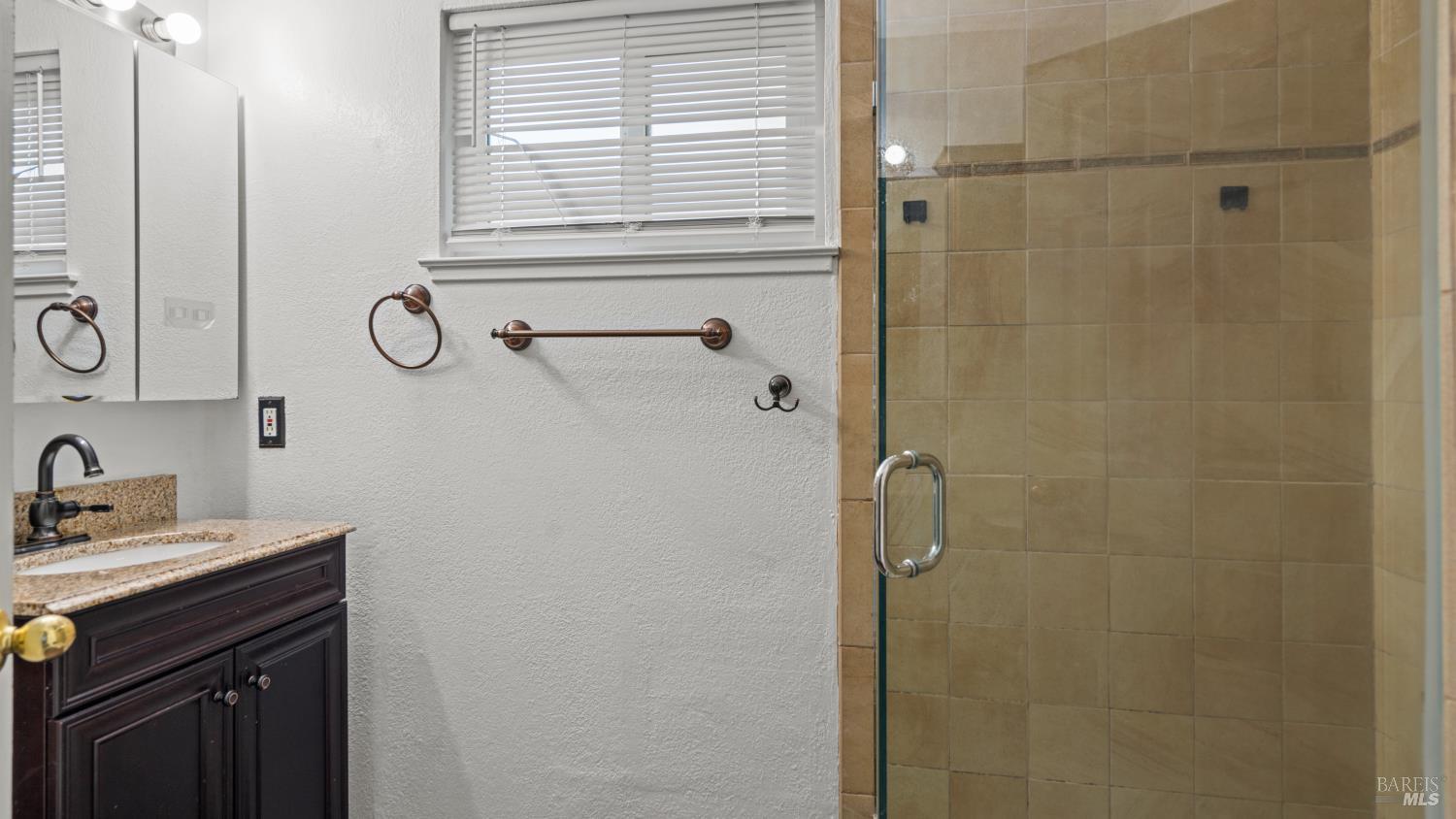 Detail Gallery Image 27 of 36 For 1661 California Dr, Vacaville,  CA 95687 - 3 Beds | 2 Baths