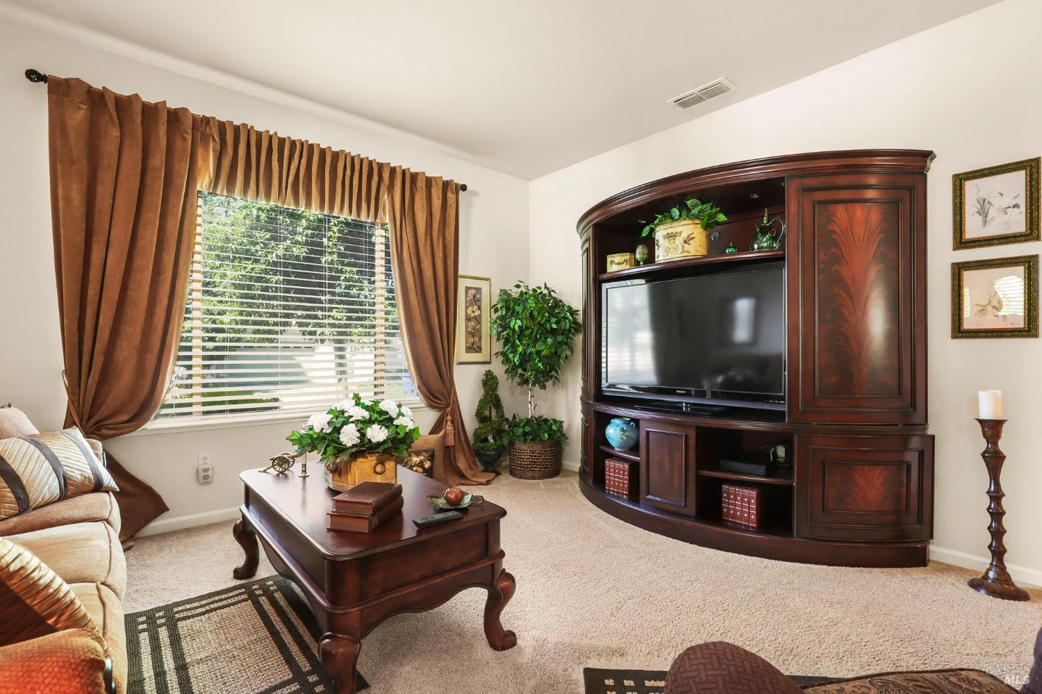 Detail Gallery Image 6 of 38 For 500 Coronado Way, Rio Vista,  CA 94571 - 3 Beds | 2 Baths