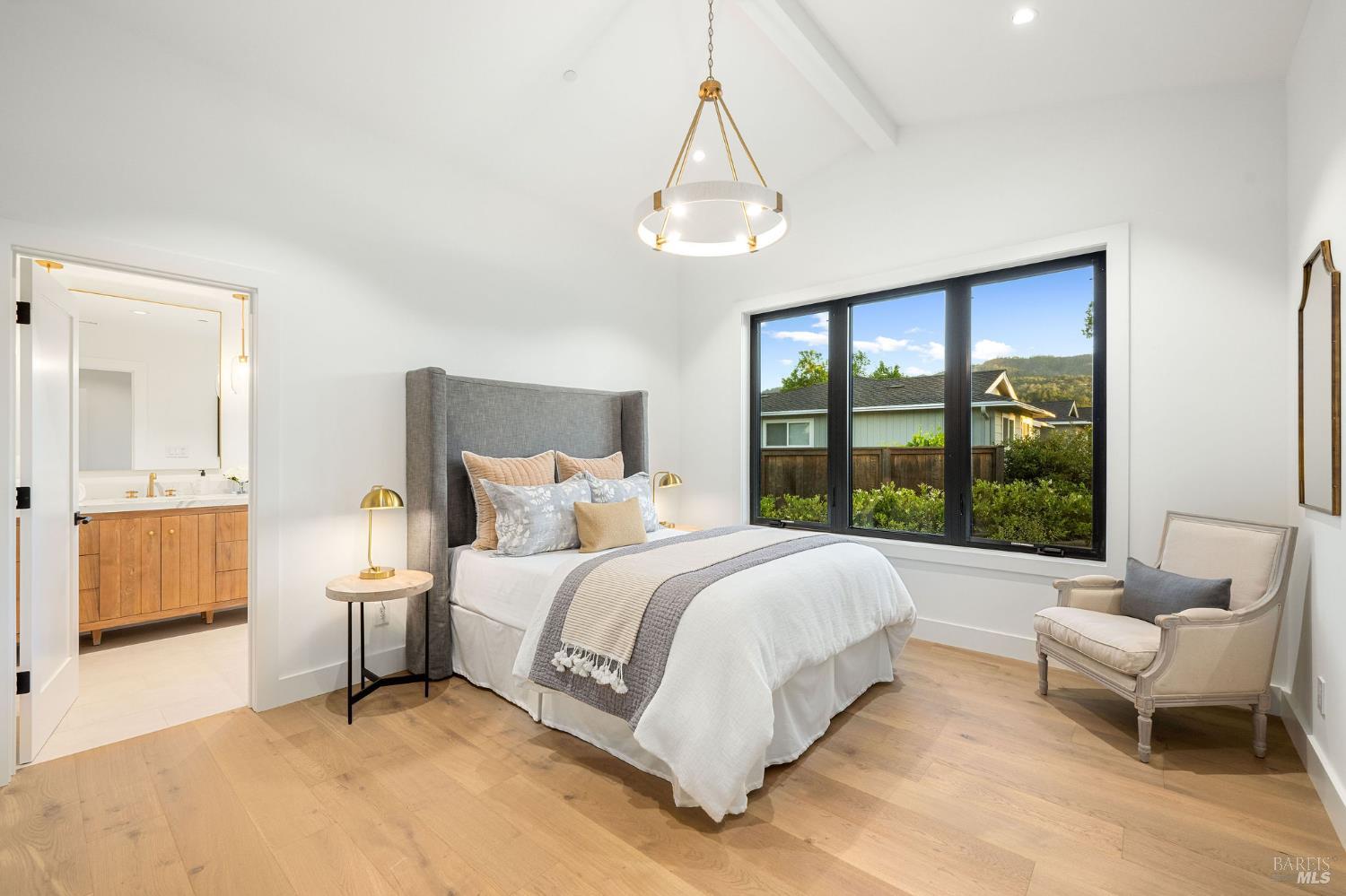 Detail Gallery Image 30 of 54 For 1597 Arrowhead Dr, Saint Helena,  CA 94574 - 3 Beds | 3/1 Baths