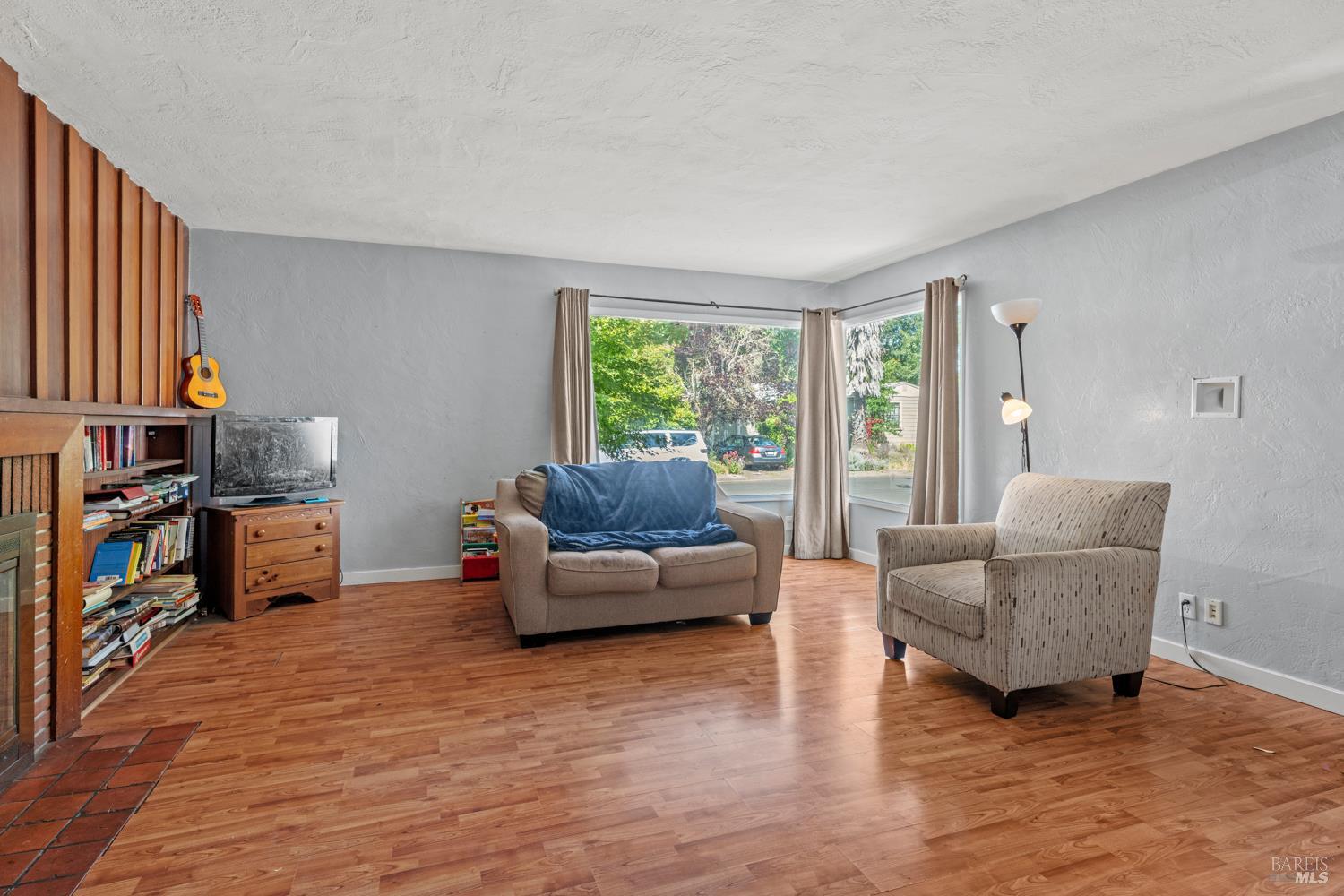 Detail Gallery Image 3 of 25 For 161 Barbara St, Ukiah,  CA 95482 - 4 Beds | 2 Baths