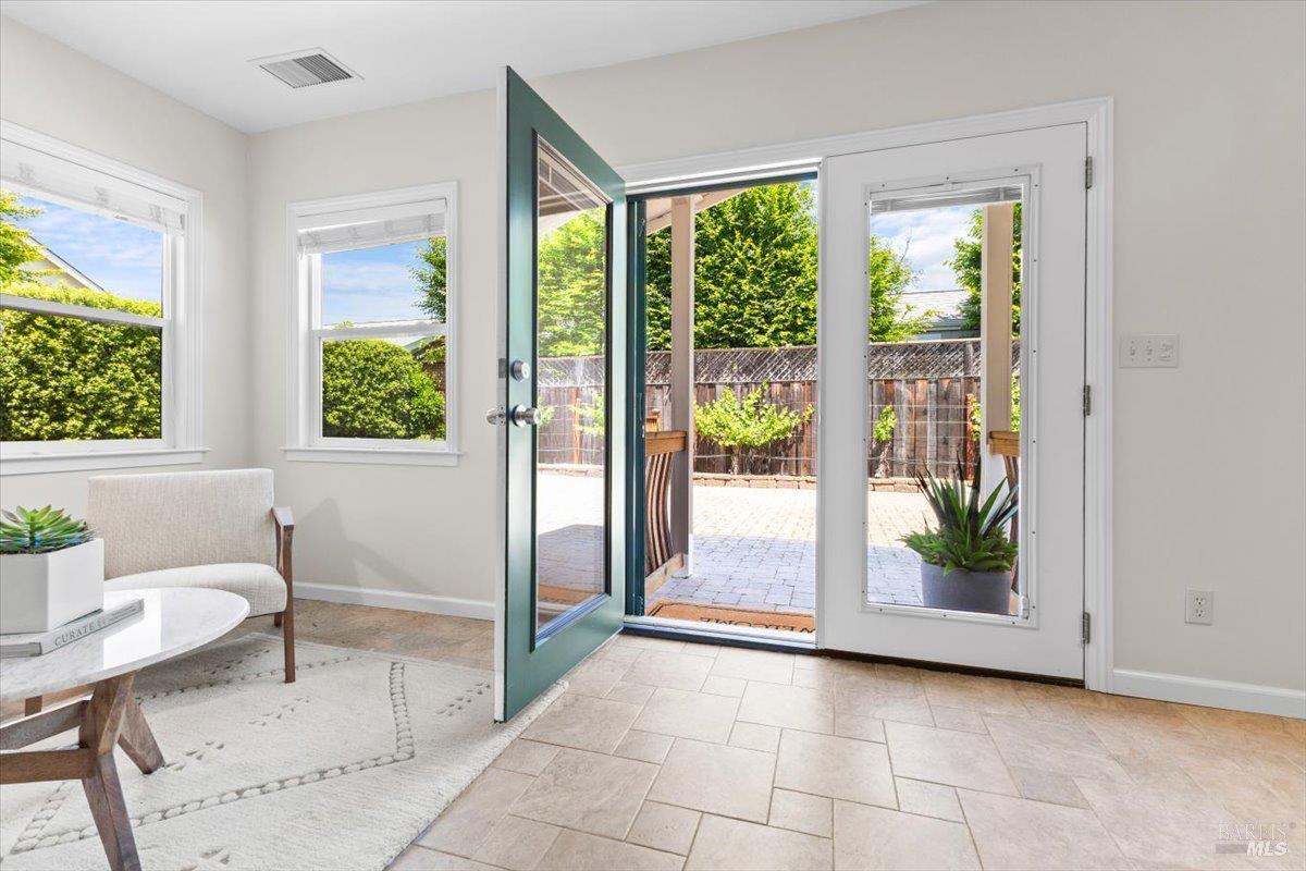 Detail Gallery Image 47 of 67 For 107 1st St, Healdsburg,  CA 95448 - 3 Beds | 3 Baths