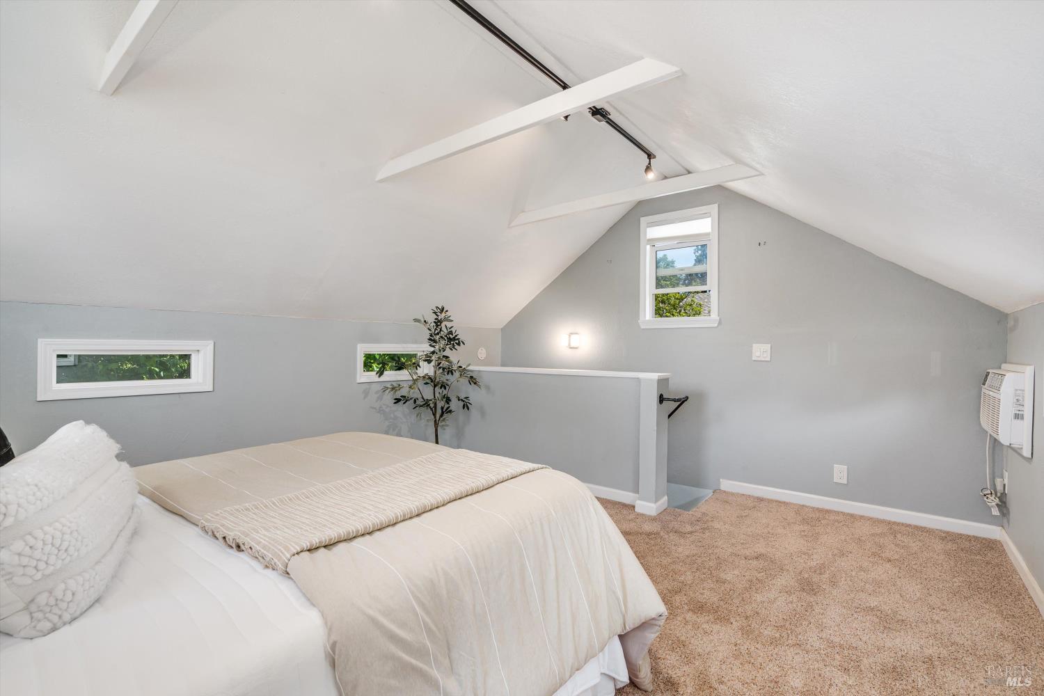 Detail Gallery Image 34 of 44 For 632 E K St, Benicia,  CA 94510 - 2 Beds | 2 Baths