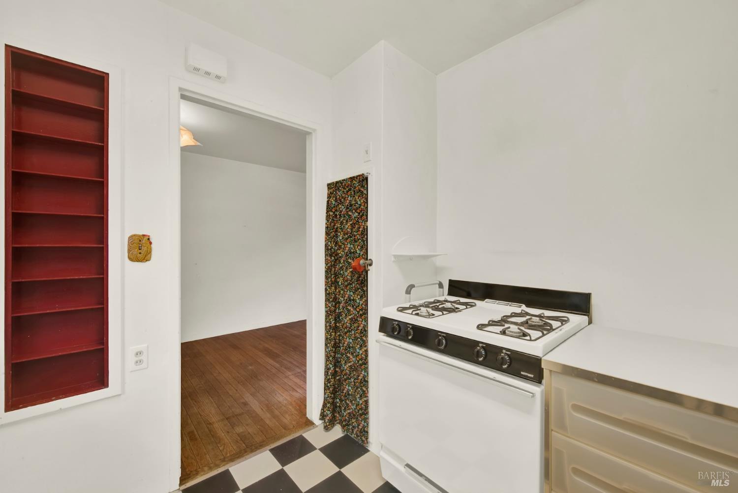 Detail Gallery Image 31 of 64 For 285 Homewood Ave, Napa,  CA 94558 - 2 Beds | 1 Baths