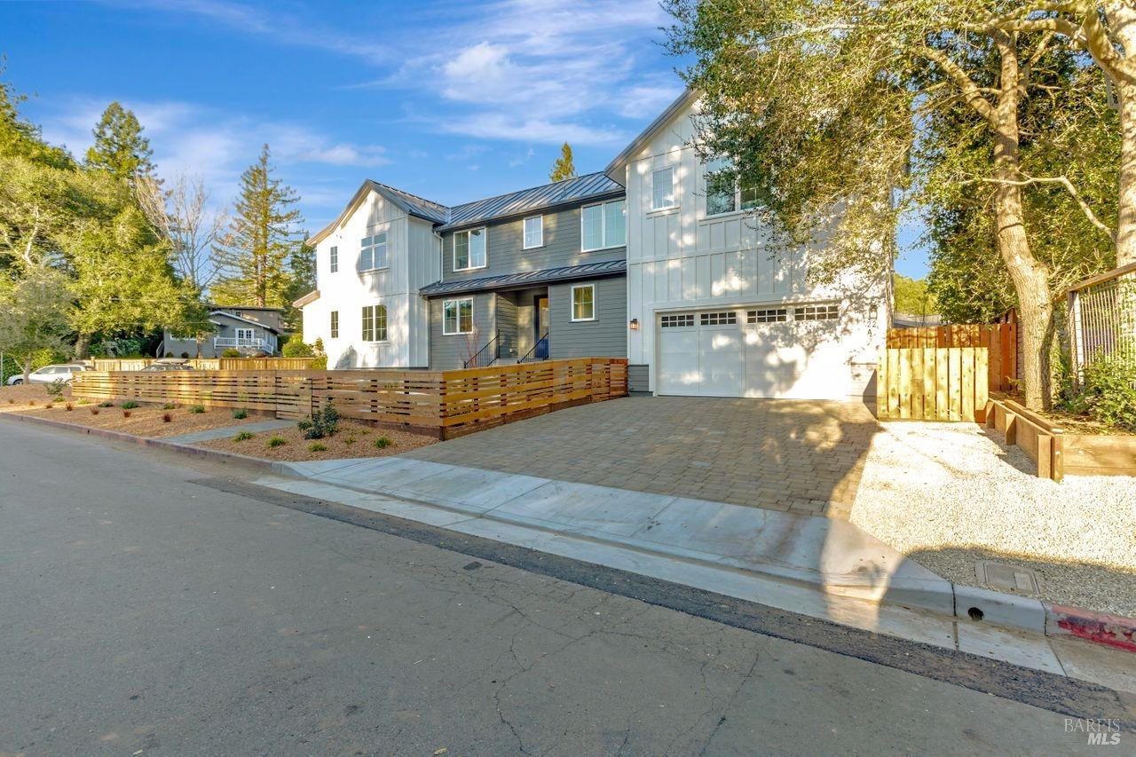 Detail Gallery Image 2 of 64 For 22 Cedar Ave, Kentfield,  CA 94904 - 5 Beds | 5 Baths