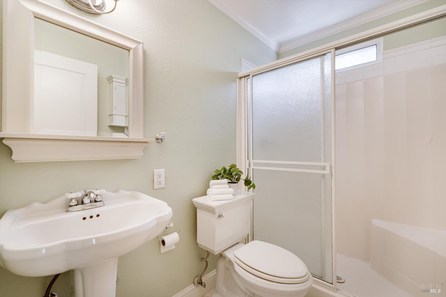 Detail Gallery Image 18 of 44 For 632 E K St, Benicia,  CA 94510 - 2 Beds | 2 Baths