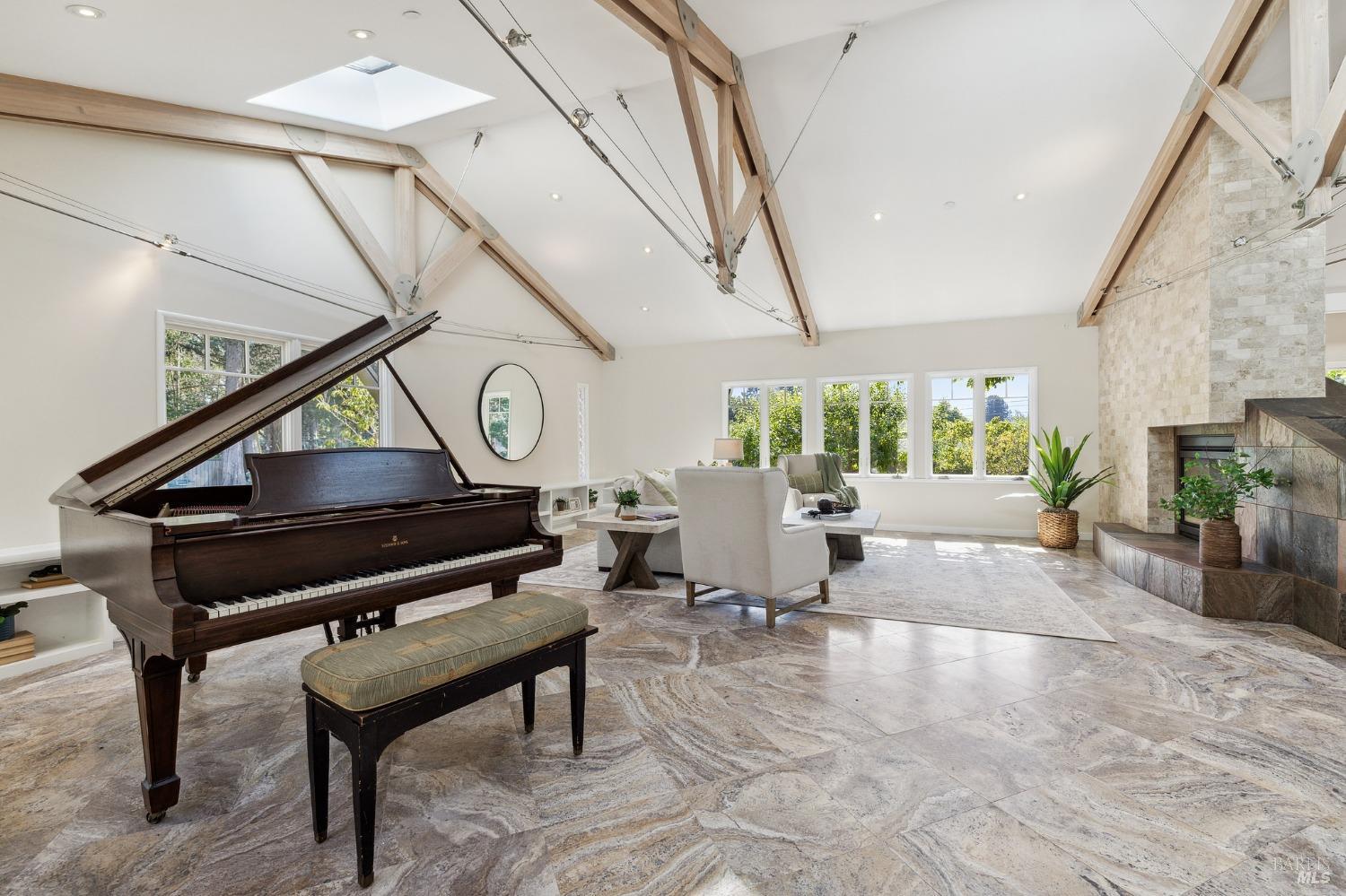Detail Gallery Image 9 of 56 For 41 Cypress Rd, Point Reyes Station,  CA 94956 - 4 Beds | 4/1 Baths