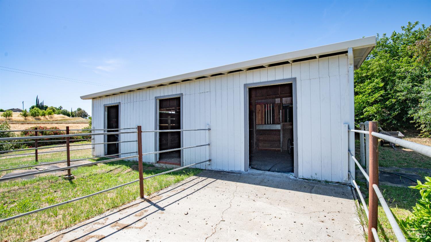 Detail Gallery Image 35 of 70 For 4270 Peaceful Glen Rd, Vacaville,  CA 95688 - 3 Beds | 2 Baths