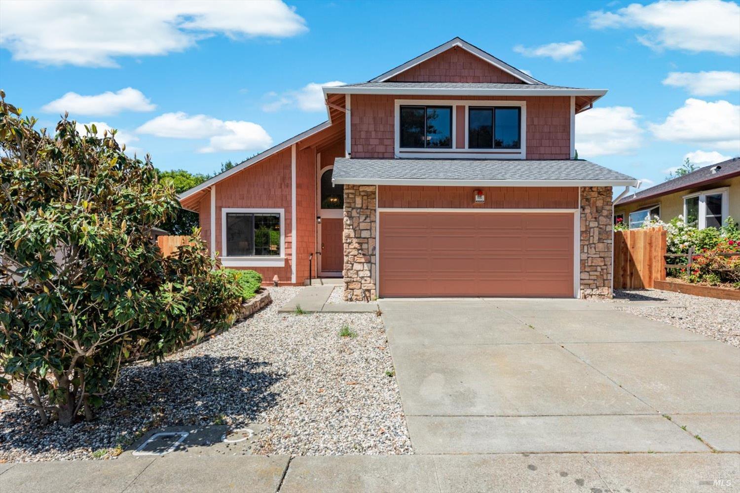 Detail Gallery Image 2 of 51 For 225 Riverview Dr, Vallejo,  CA 94589 - 4 Beds | 2/1 Baths