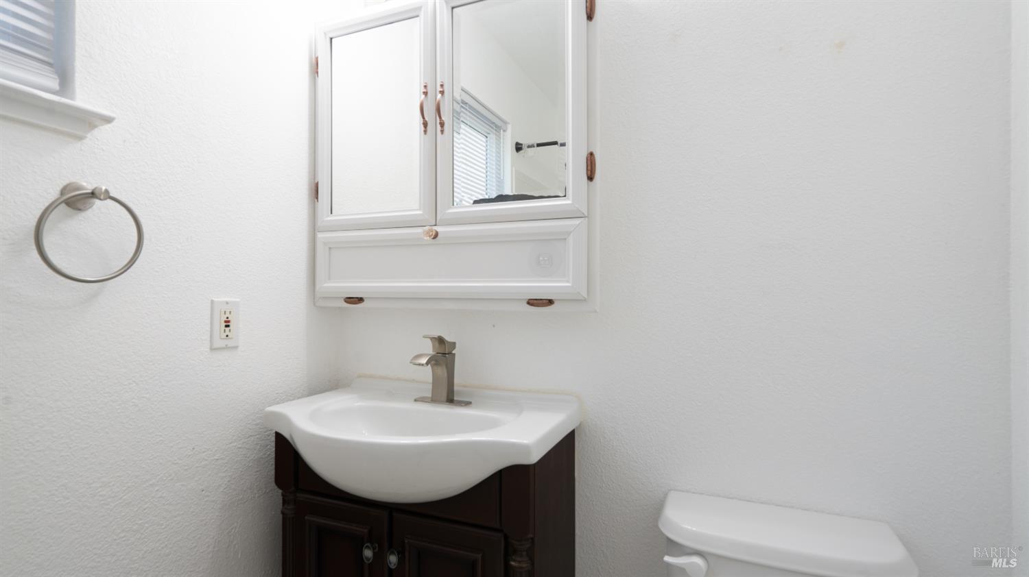 Detail Gallery Image 21 of 36 For 1661 California Dr, Vacaville,  CA 95687 - 3 Beds | 2 Baths
