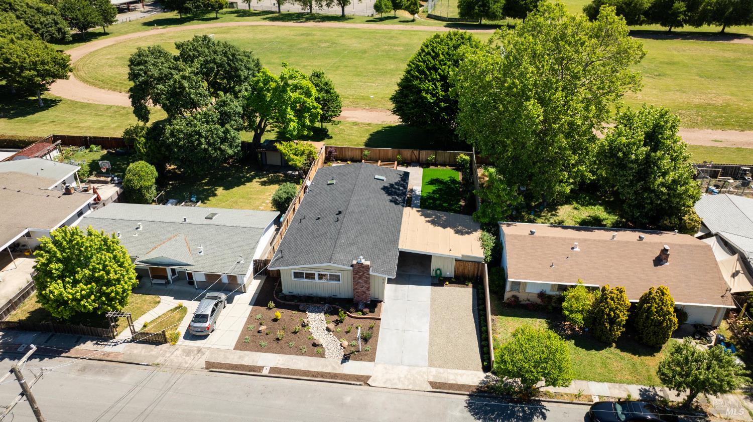 Detail Gallery Image 35 of 43 For 916 Colorado Blvd, Santa Rosa,  CA 95405 - 4 Beds | 2 Baths