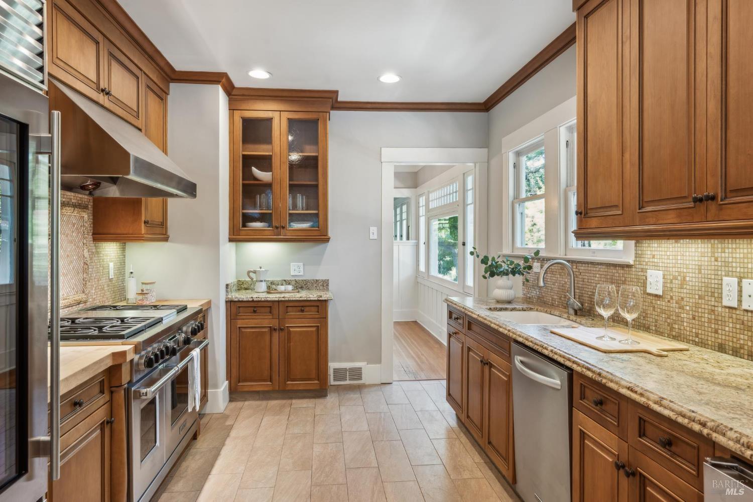 Detail Gallery Image 24 of 94 For 880 W Agua Caliente Rd, Sonoma,  CA 95476 - 4 Beds | 3 Baths