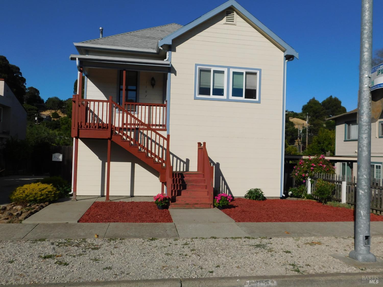 Detail Gallery Image 1 of 4 For 1107 Tennent Ave, Pinole,  CA 94564 - 3 Beds | 2 Baths