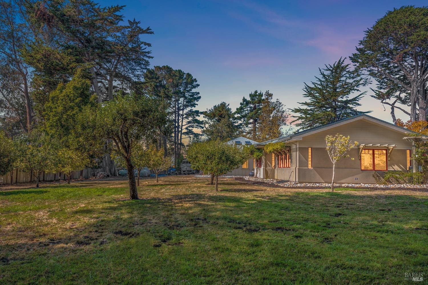 Detail Gallery Image 52 of 56 For 41 Cypress Rd, Point Reyes Station,  CA 94956 - 4 Beds | 4/1 Baths