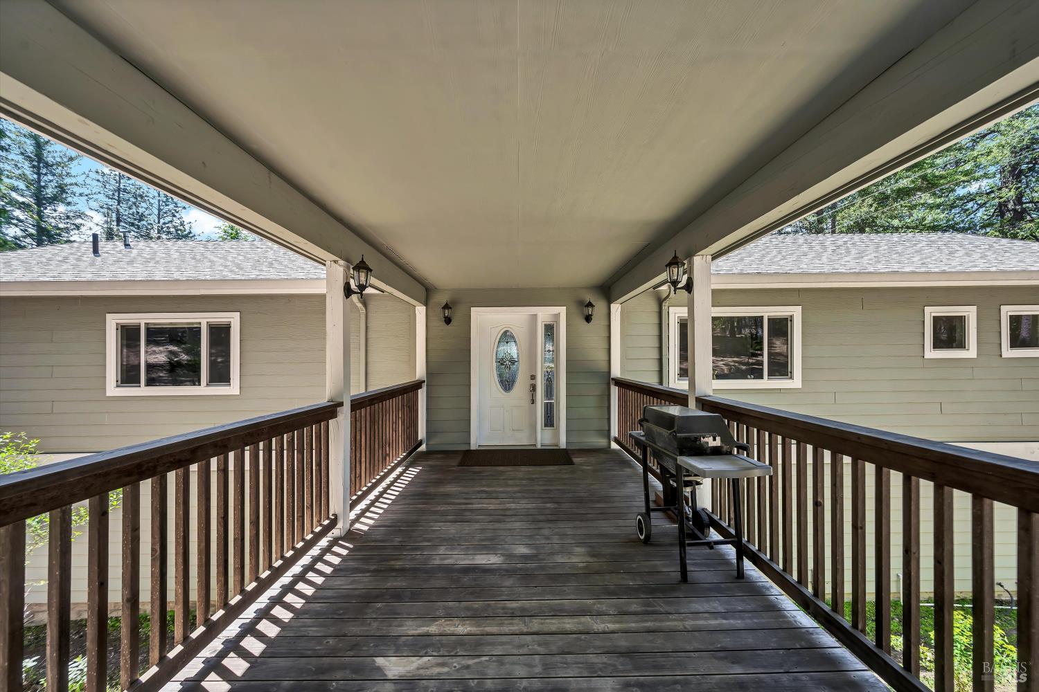 Detail Gallery Image 5 of 59 For 9474 Rockys Rd, Middletown,  CA 95461 - 2 Beds | 2/1 Baths