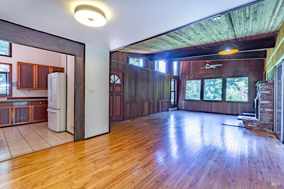 Detail Gallery Image 8 of 35 For 32371 Middle Ridge Rd, Albion,  CA 95410 - 2 Beds | 1 Baths