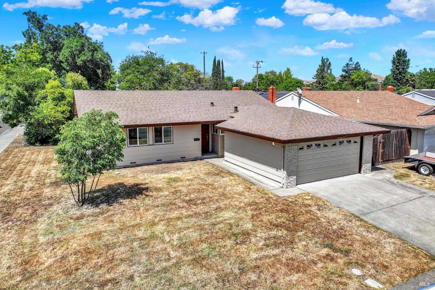 Detail Gallery Image 5 of 39 For 312 Dahlia St, Fairfield,  CA 94533 - 3 Beds | 2 Baths