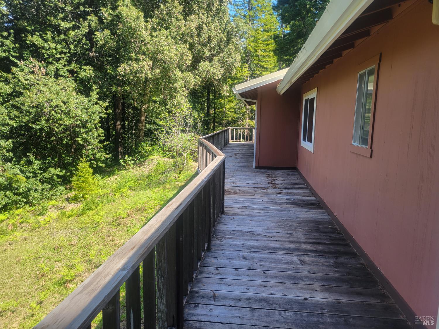 Detail Gallery Image 18 of 72 For 11903 Branscomb Rd, Branscomb,  CA 95454 - 3 Beds | 2 Baths